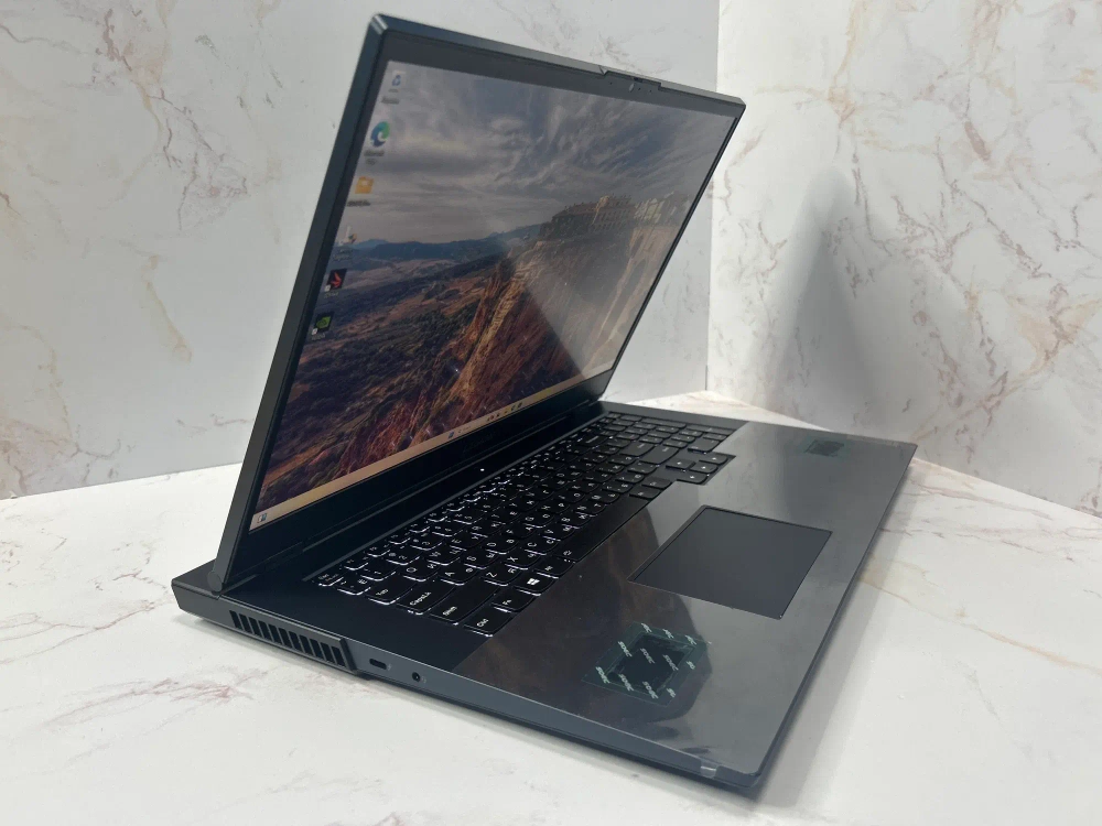 Ноутбук Lenovo Legion 5 17ITH6 (82JN000ARU)/17.3"/Intel Core i7 11800H/16GB/SSD 1024GB/RTX 3050 4GB/1920x1080/IPS 144Hz/Windows 10/Подсветка кл-ры: LED/Синий. Состояние: B1