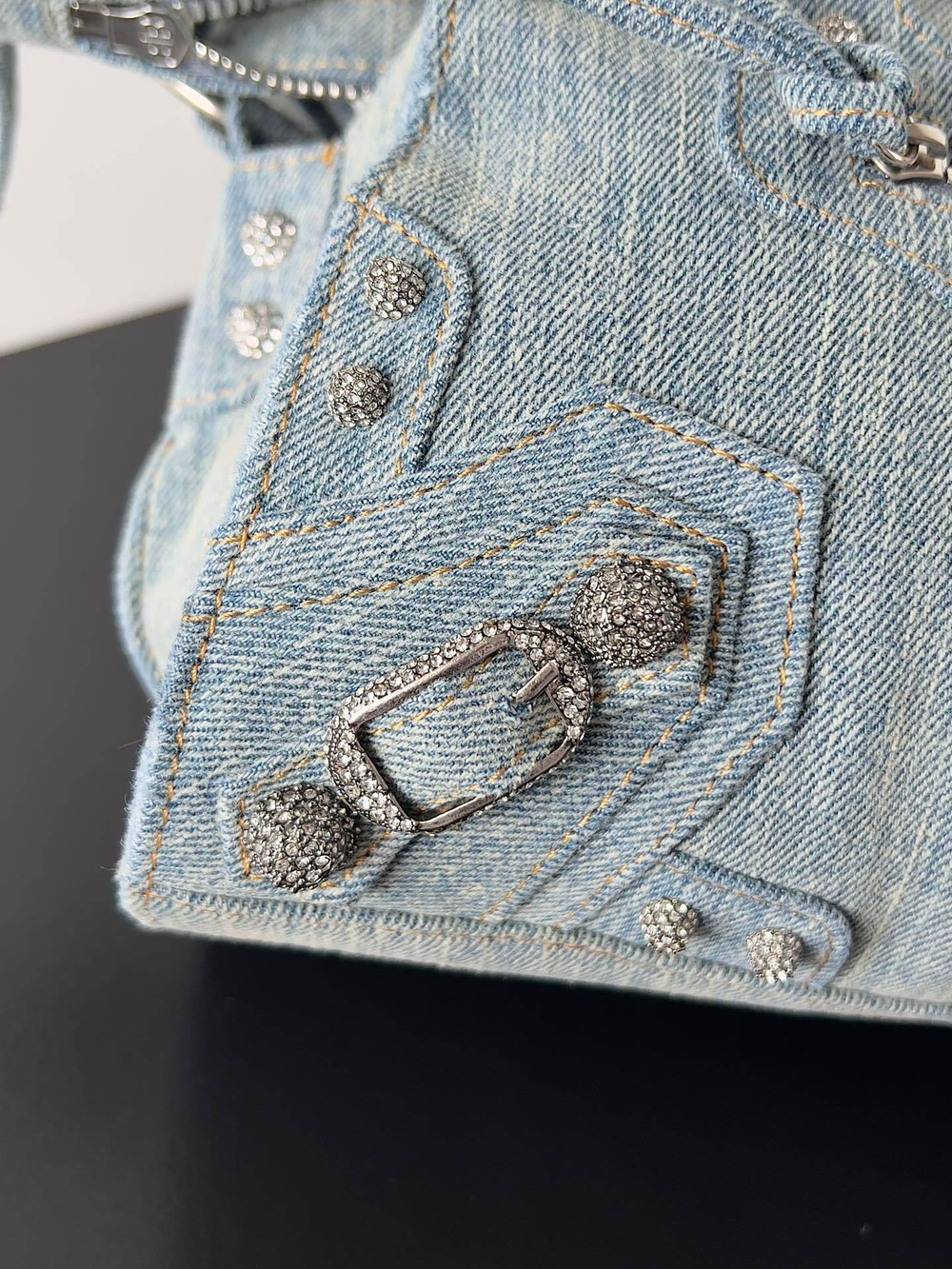 Balenciaga Neo Cagole City Small Bag 26 cm