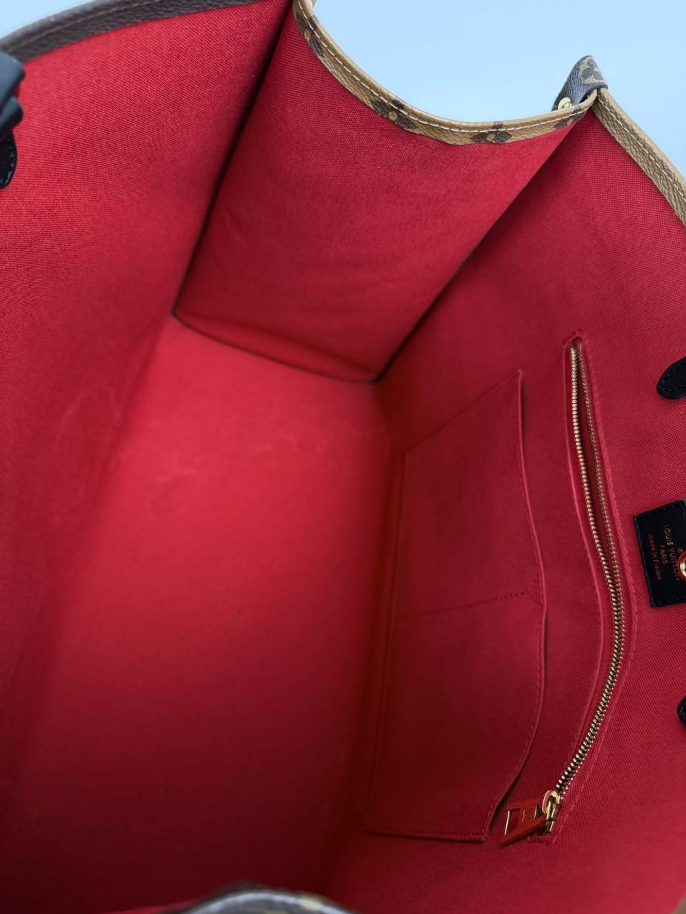 Сумка Louis Vuitton OnTheGo