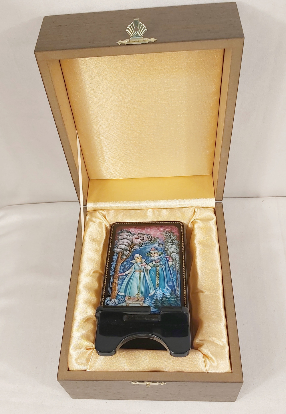 Сувенирная подставка для телефона с росписью Палех "Морозко"