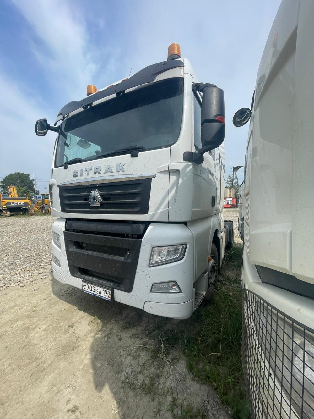 SITRAK C7H 4x2 Седельный тягач ZZ4186V361HE (Дизельный, 10,5 л, 441 л.с., АT)