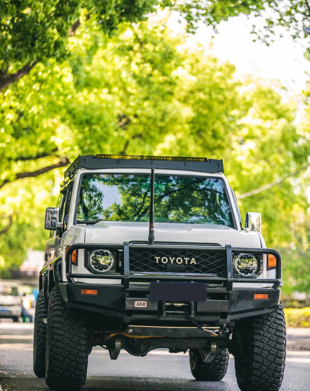 Платформа на крышу и задняя лестница для Toyota Land Cruiser 70 76 LC76 Тойота Прадо Крузак защитный обвес