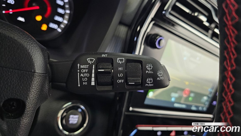 KG Mobility (Ssangyong) Very New Tivoli Бензин 1.5 2WD (05.2022)