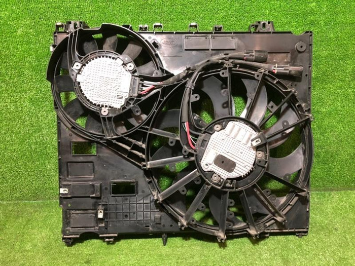 Диффузор с вентиляторами Land-Rover Discovery 5 (2016-н.в.)