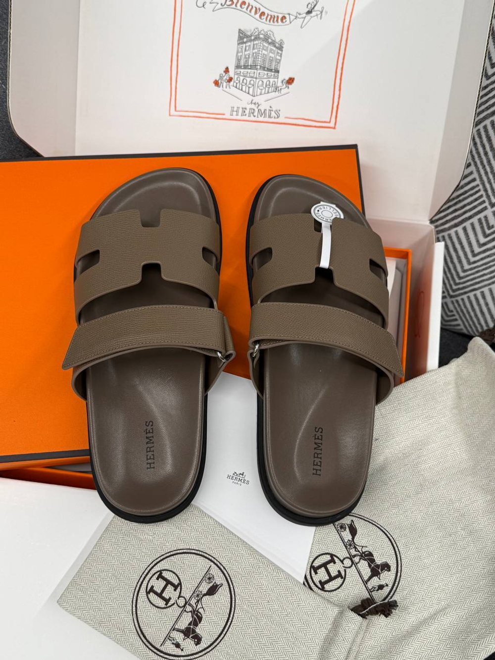 Шлёпанцы Hermes