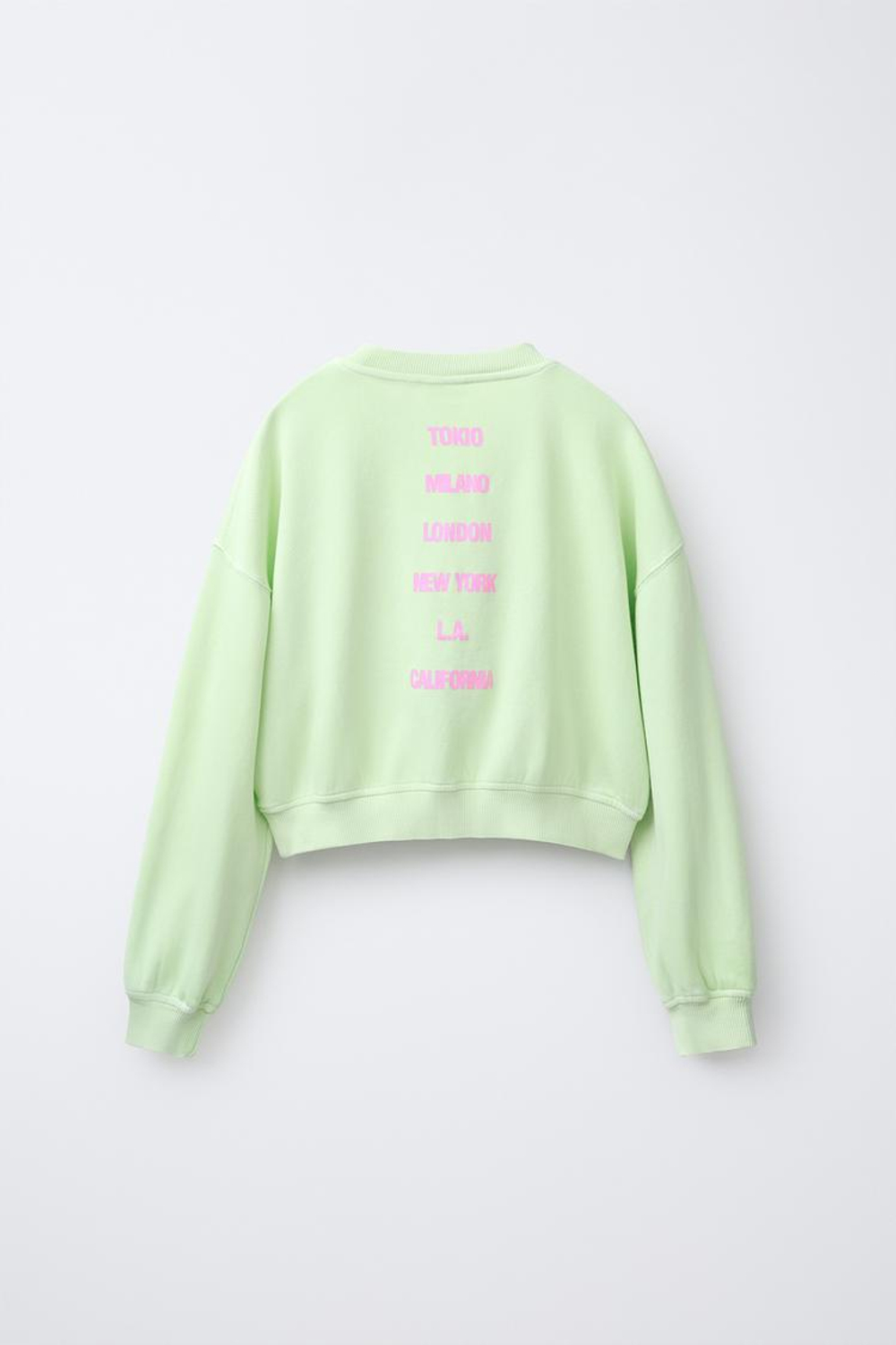 ZARA КОМПЛЕКТ ИЗ ТОЛСТОВКИ И ШОРТОВ С НАДПИСЬЮ, ЗЕЛЕНЫЙ