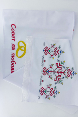 Полотенце с чувашской вышивкой