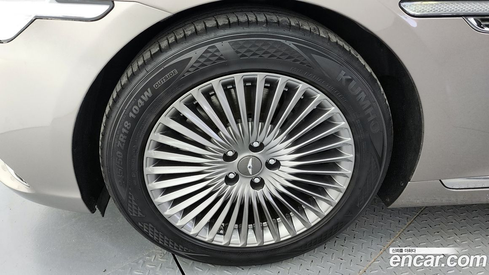 Genesis G90 3.8 AWD (08.2020)