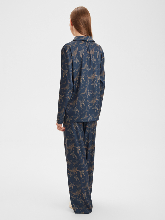 Шелковая блуза с китами