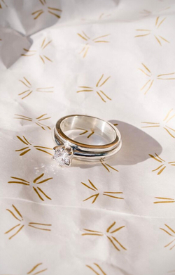 Кольцо "Идеальный механизм" с белым фианитом