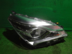 фара правая Toyota Vitz NSP130 135
