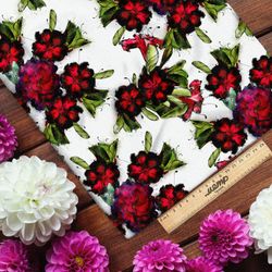 Ткань поплин красные цветы с черным фоном