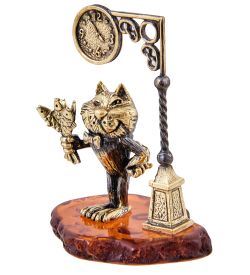 Народные промыслы AM-3923 Фигурка «Кот влюбленный кавалер» (латунь, янтарь)