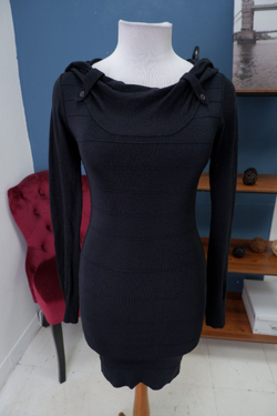 Платье manoukian чёрное 44 размер