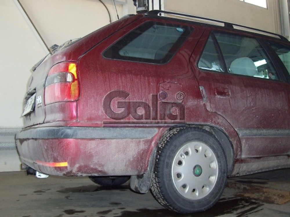 Фаркоп оцинкованный Galia S083A для Skoda Felicia универсал/фургон 1996-2002(паспорт и сертификат в комплекте)(без электрики)