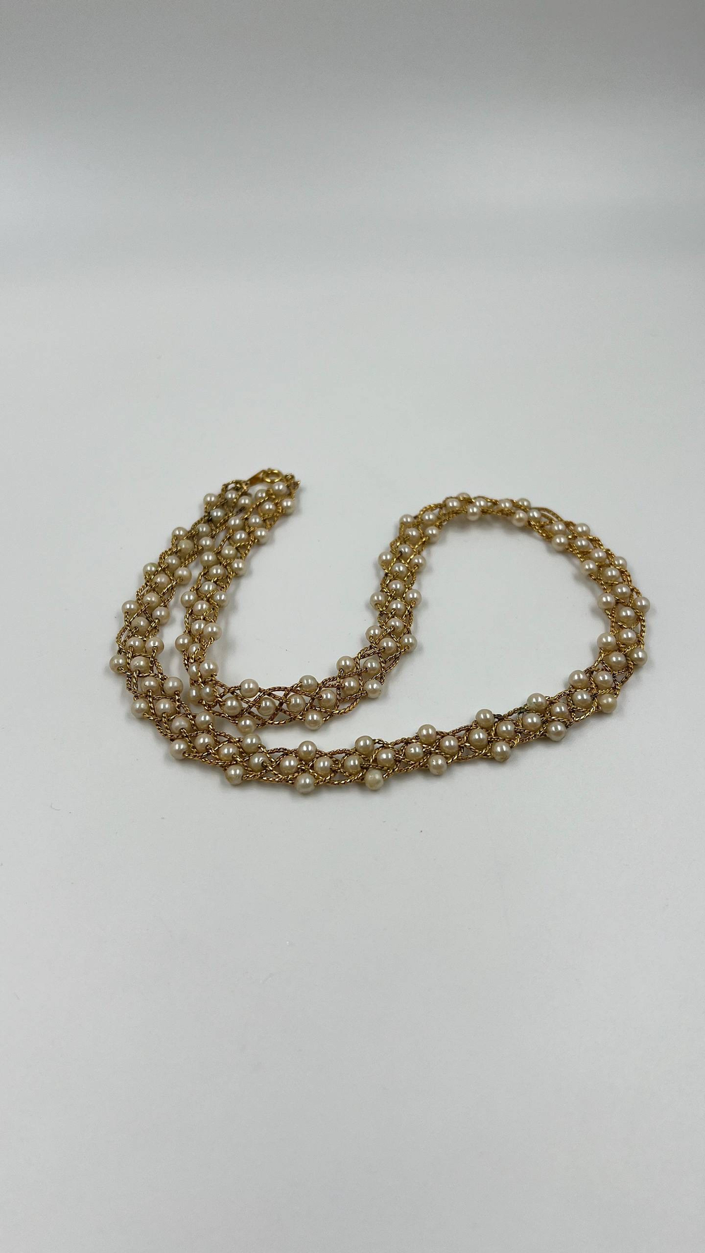 Цепь с бусинами