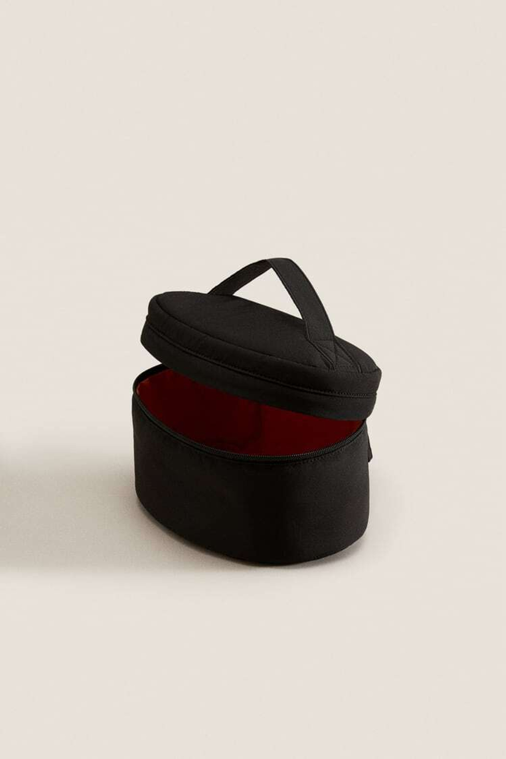 ZARA HOME ОВАЛЬНАЯ СУМКА ДЛЯ ТУАЛЕТНЫХ ПРИНАДЛЕЖНОСТЕЙ, ЧЕРНЫЙ