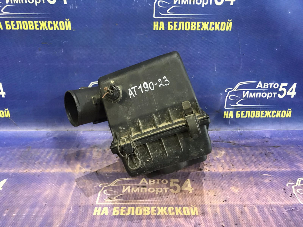Корпус воздушного фильтра TOYOTA CARINA E 1997