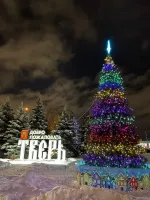 Светодинамическая елка каркасная - встроенная гирлянда: цветная -"Уральская" высота от 4 до 30 м