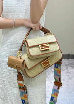 Fendi Baguette 27 cm