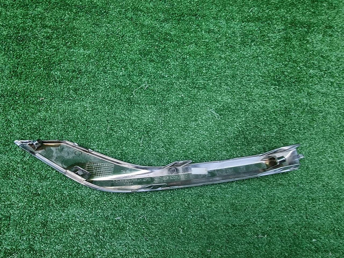 Молдинг бампера левый Hyundai Santa Fe 4 TM 20-24