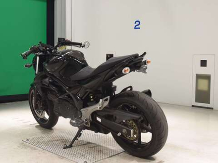 Suzuki Gladius SFV400 , 2014