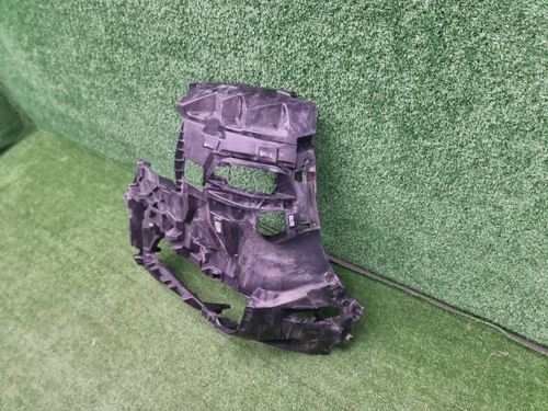 Кронштейн переднего бампера BMW X7 G07 (2022-н.в.)