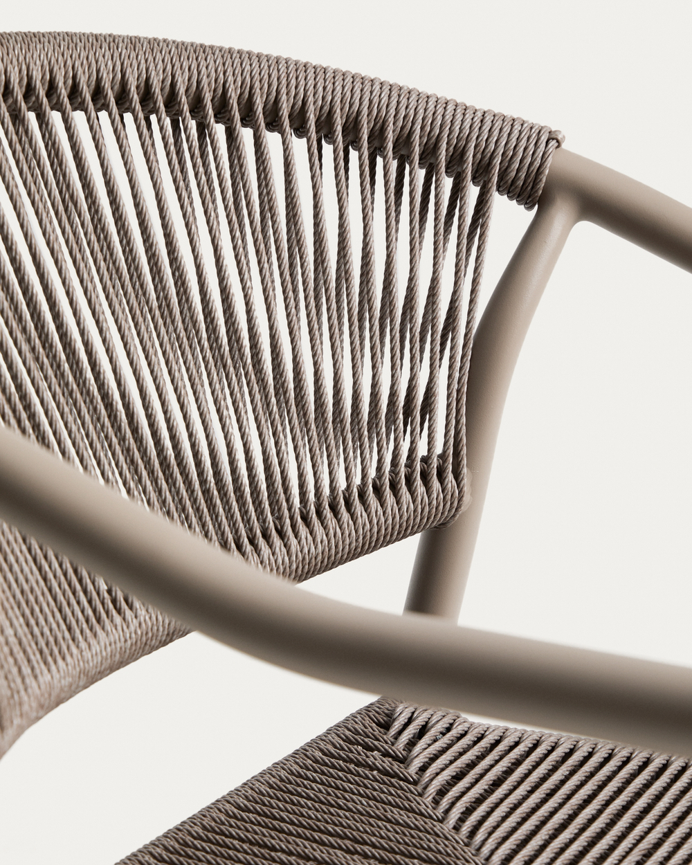 Уличный стул Livadia из алюминия цвета таупе и веревки