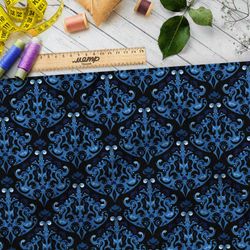 Ткань габардин симметричный изогнутый узор на тёмно-синем фоне