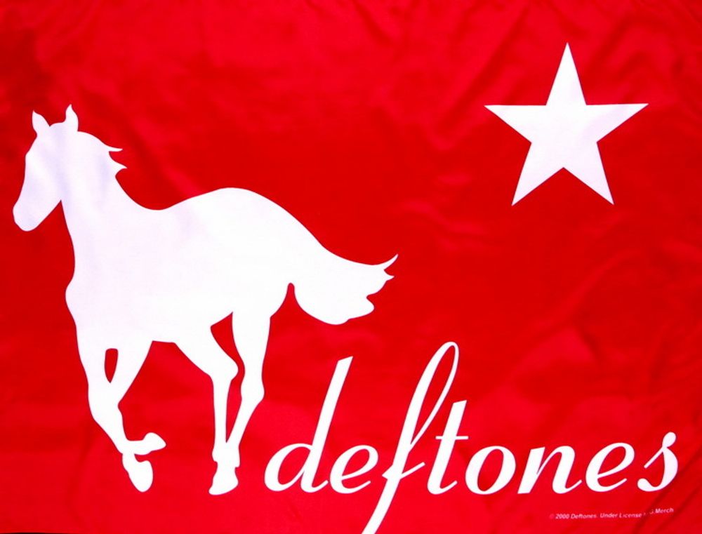 Флаг Deftones