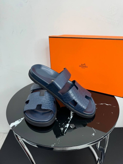 Шлепанцы Hermes Chypre из кожи крокодила