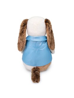 Мягкая игрушка Бартоломей в голубой рокерской жилетке 27 см