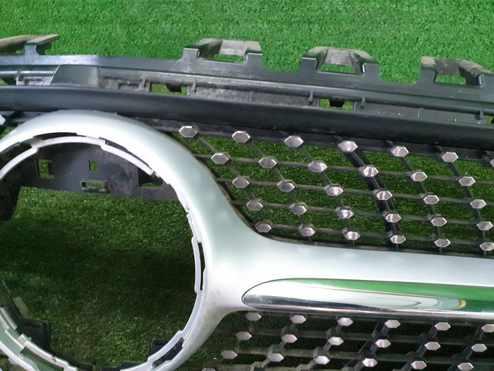 Решетка радиатора Mercedes CLA C118 (2019-2023)