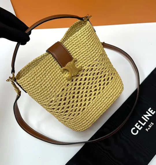 Сумка Celine LOUISE BUCKET MEDIUM