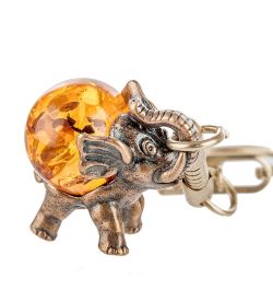 AM- 082 Брелок «Слон» (латунь, янтарь)