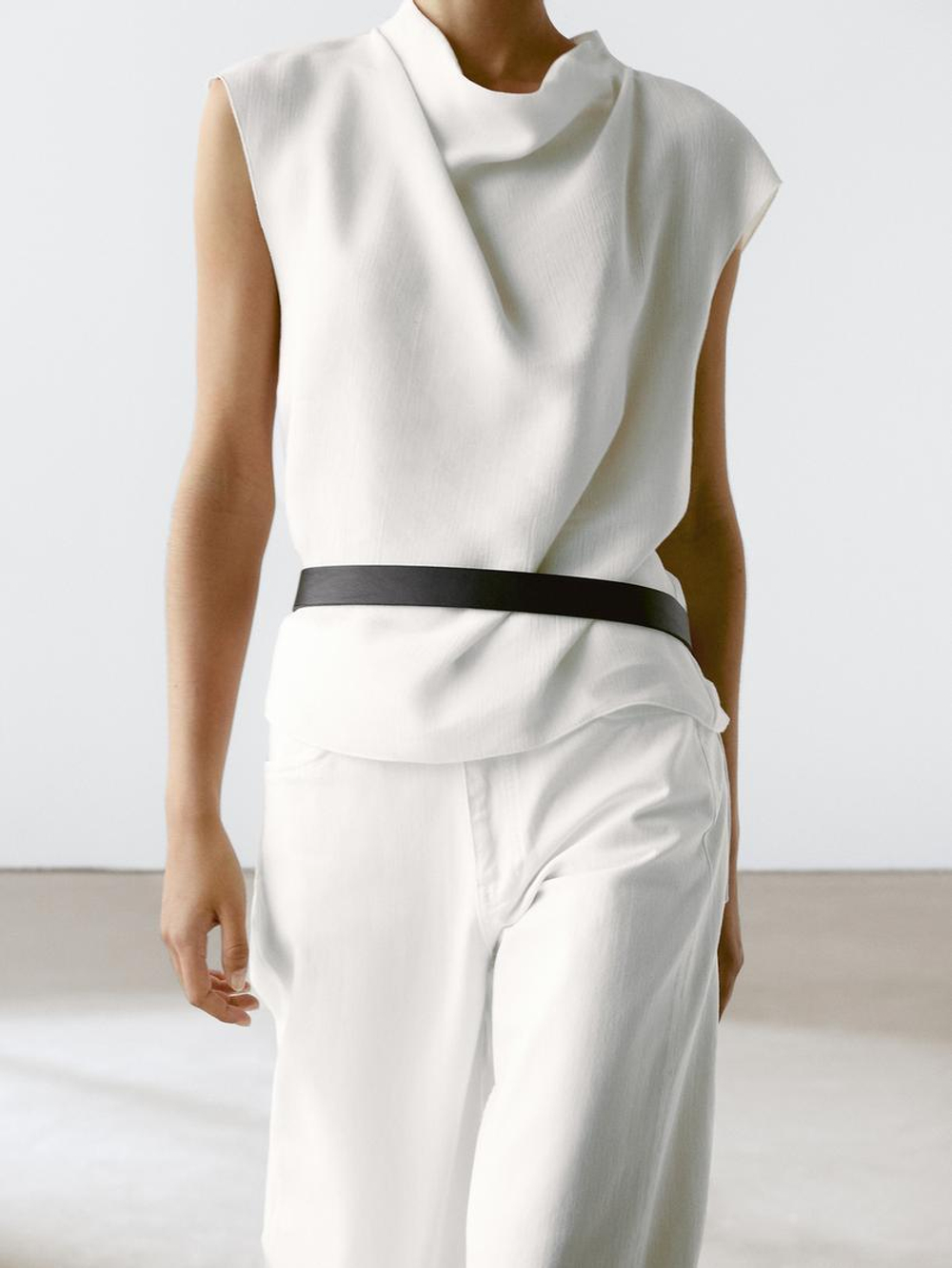 Massimo Dutti Блуза из струящейся ткани с драпированным воротником, белый