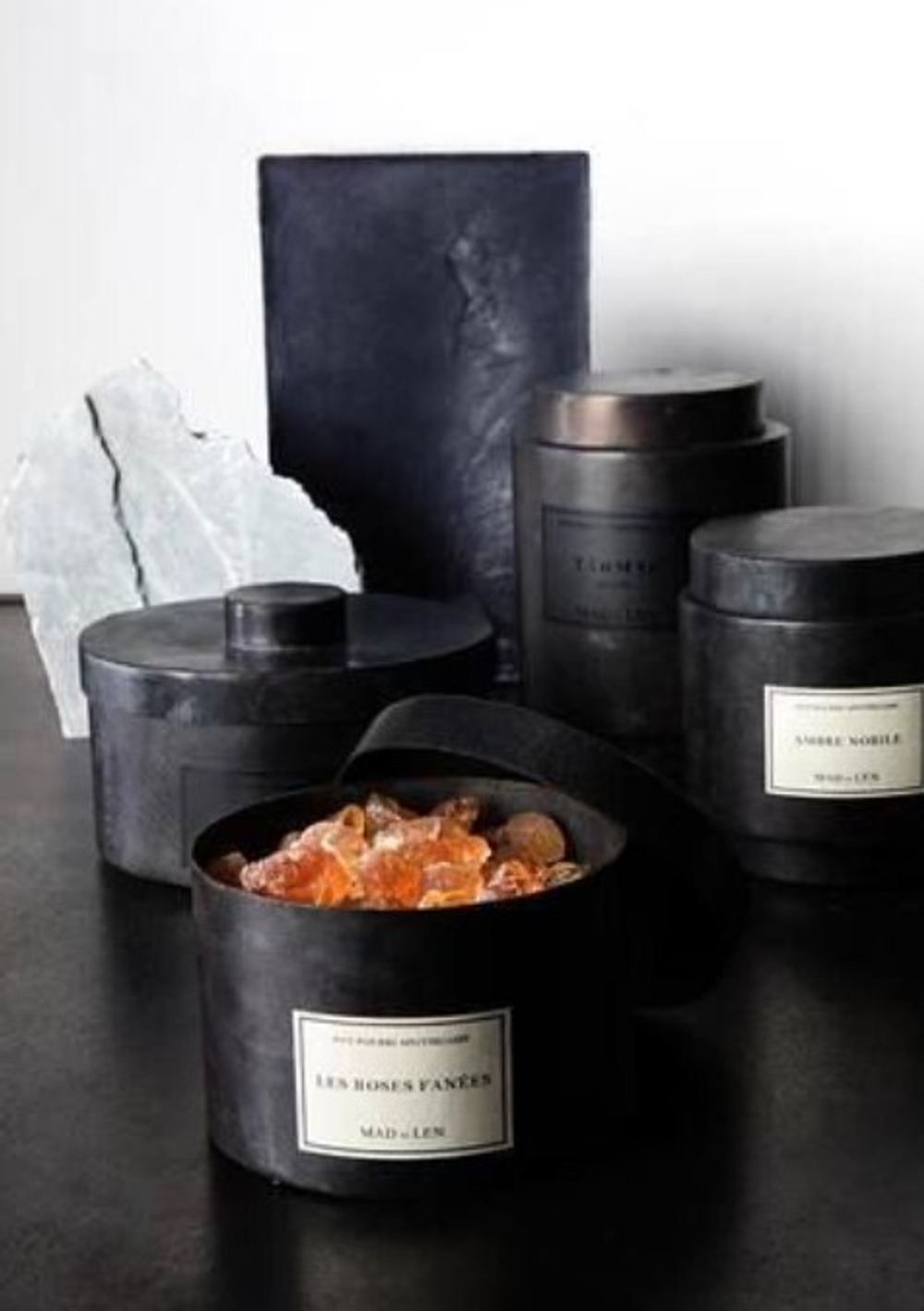 Камни ароматические Lili neroli  MAD et LEN янтарь/black