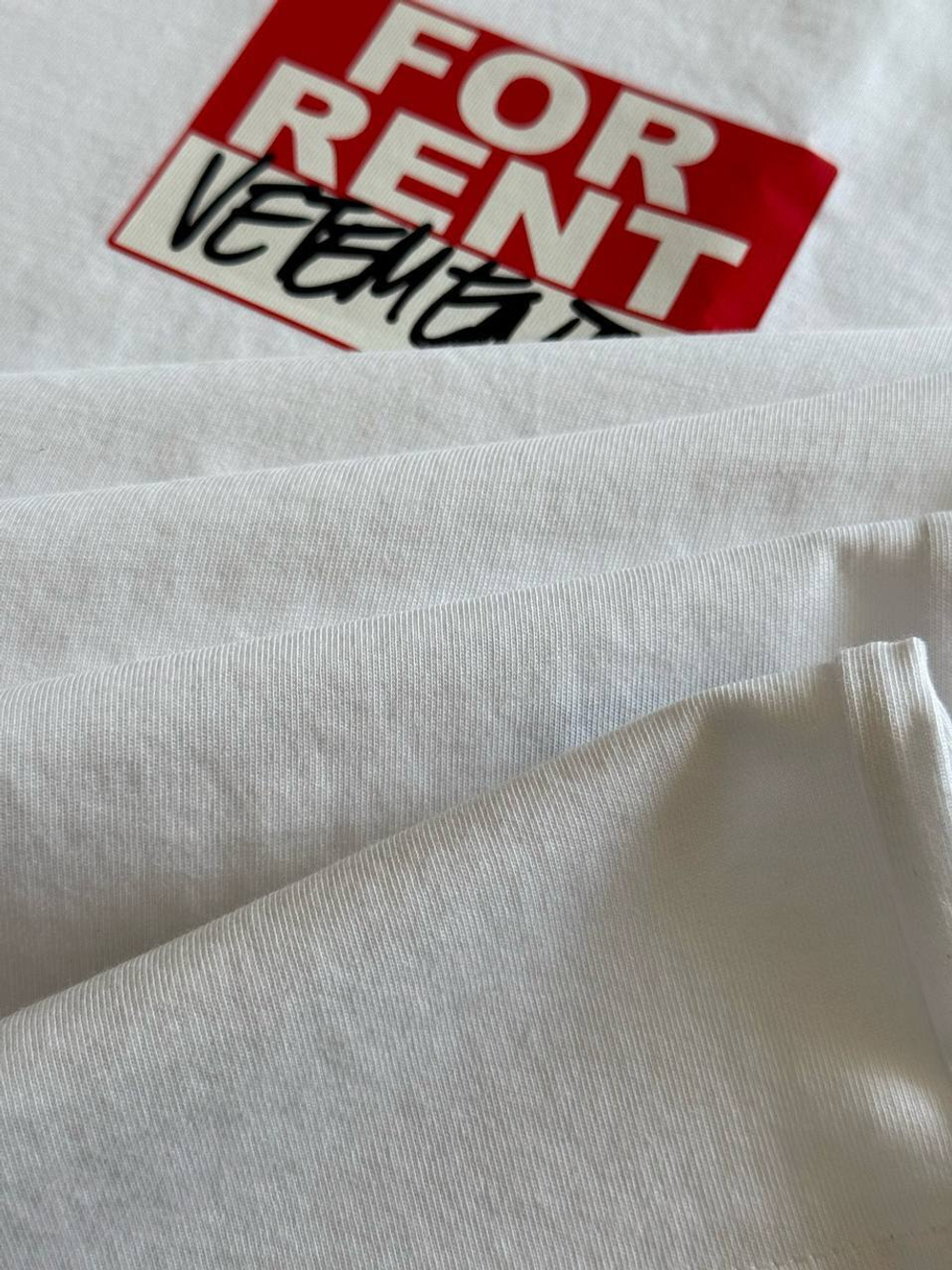 Футболка Vetements