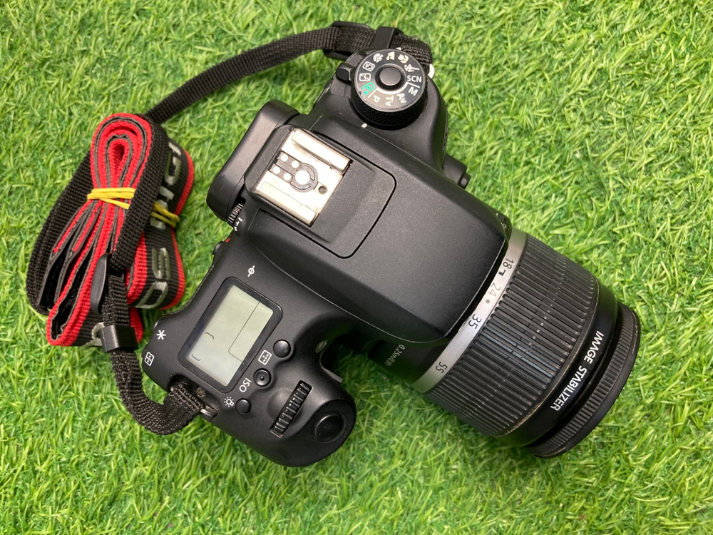 Canon 760D kit 18-55mm IS 142.500 кадров