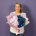 Букет цветов «Космические тюльпаны с гортензией»