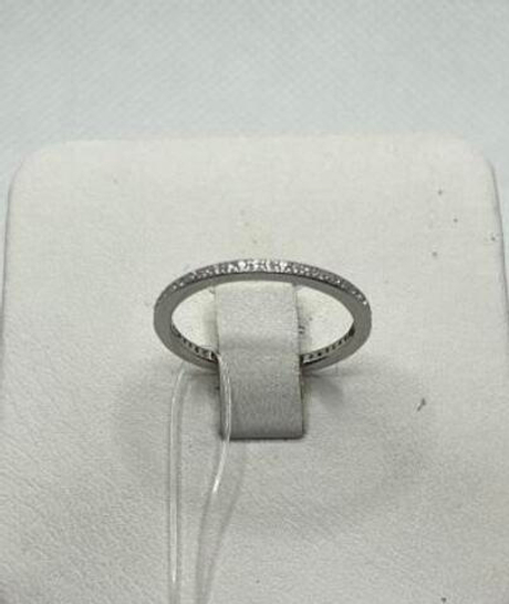 Кольцо из серебра с фианитами