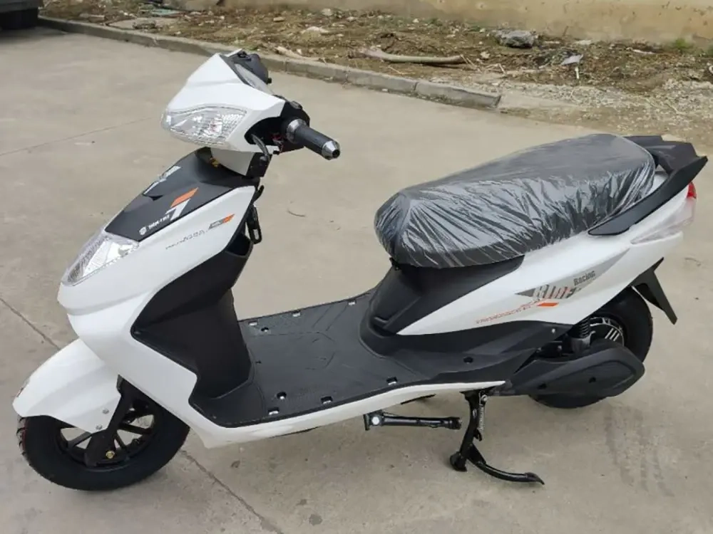 Электроскутер Green Camel Трофи (60V 1500W R10)