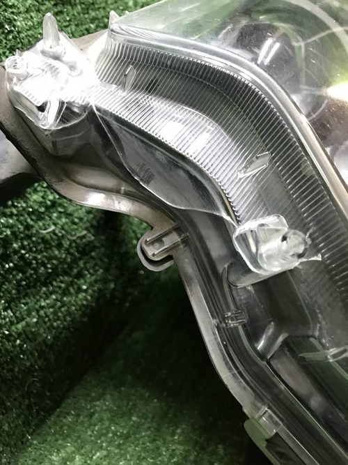 Битая Фара левая Toyota LC Prado 150 (17-нв) LED