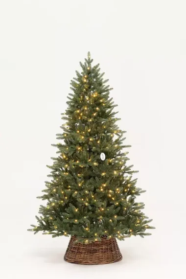 Искусственная елка Никольская 210 см., 100% литая хвоя, 450 теплых белых Led ламп, ЕлкиТорг (68210)