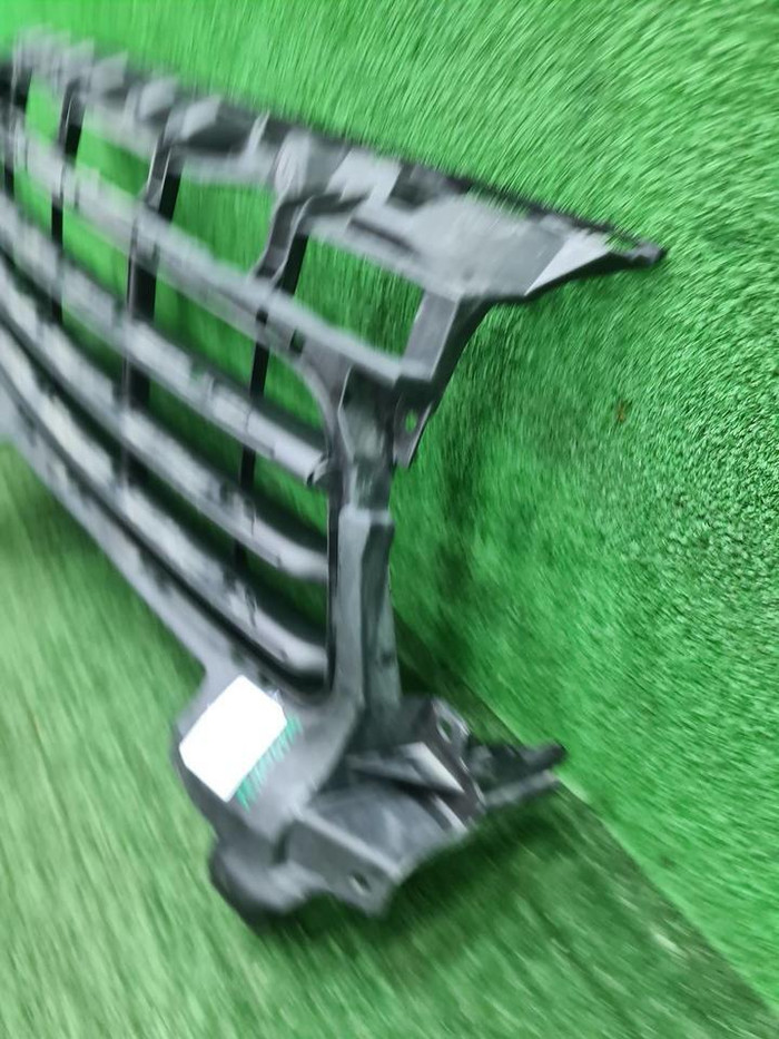 Решетка переднего бампера Porsche Cayenne 3 17-23