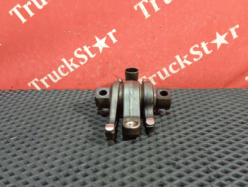 Вал рокеров в сборе