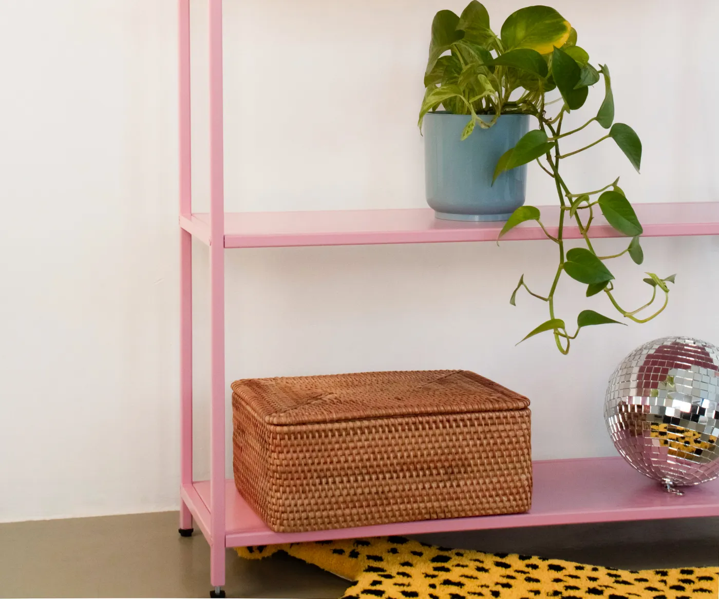 Стеллаж металлический 75х80х25, розовый