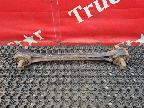 Тяга реактивная задняя