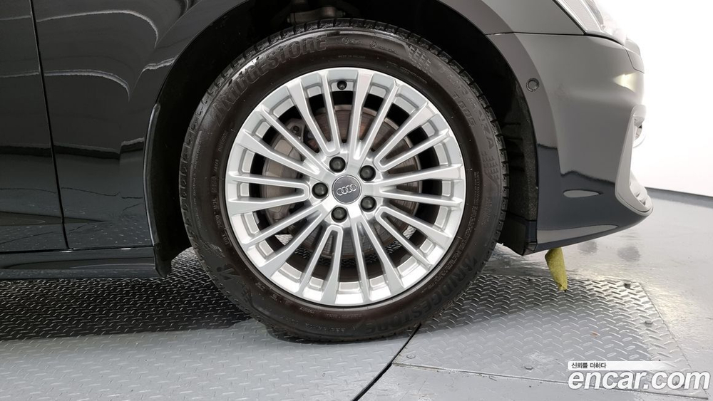 Audi A6 (C8) 45 TFSI Quattro Premium (01.2021)
