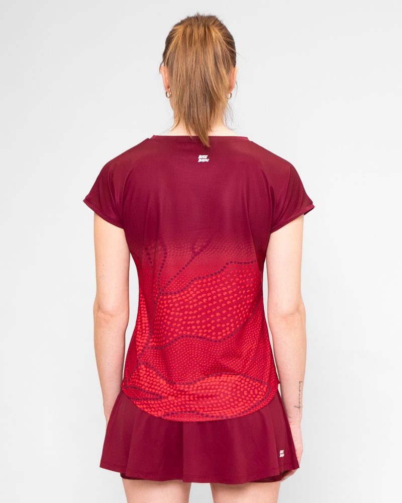 Футболка женская Protected Leafs